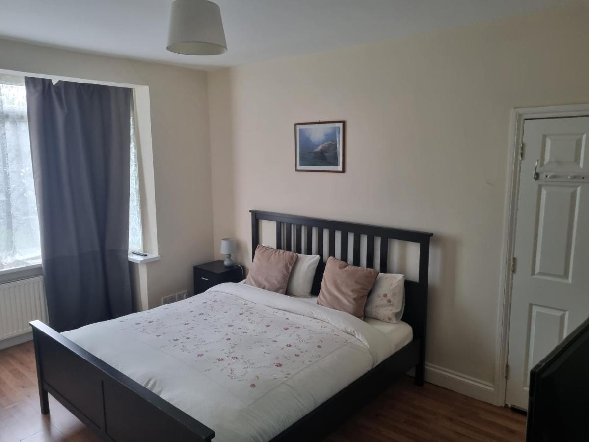 Guess Bungalow Wembley Apartment London Ngoại thất bức ảnh